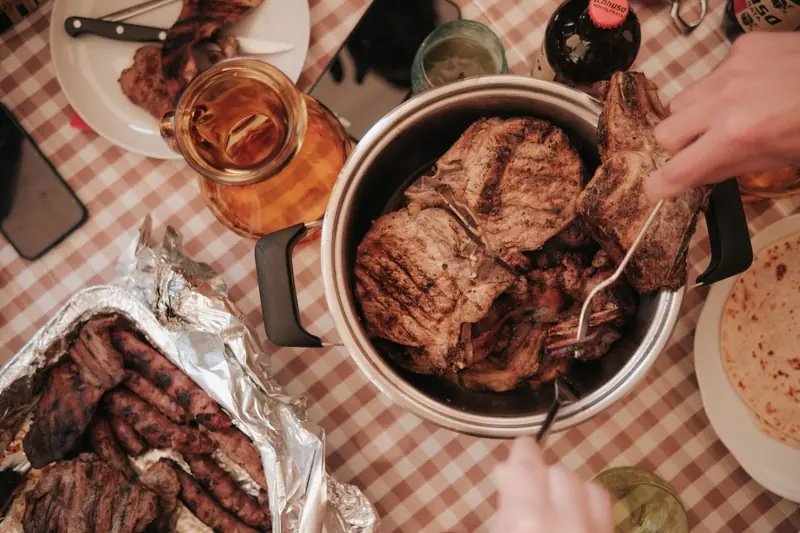 Carne cotta senz'osso
